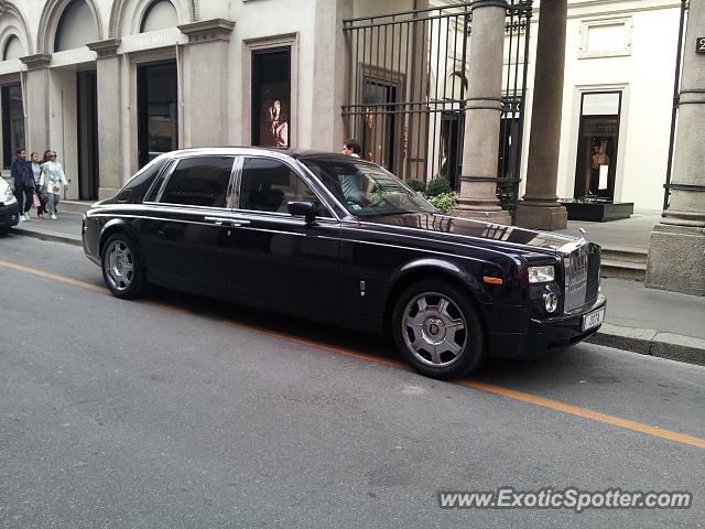 Rolls Royce Phantom spotted in Milano, Italy