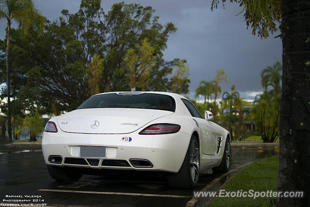 Mercedes SLS AMG spotted in Brasilia, Brazil