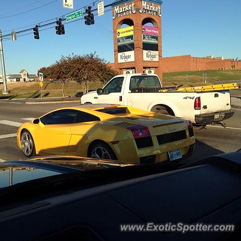 Lamborghini Gallardo spotted in Knoxville, Tennessee