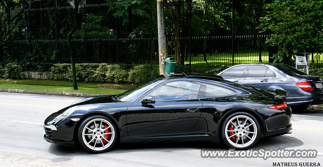 Porsche 911 spotted in São Paulo, Brazil