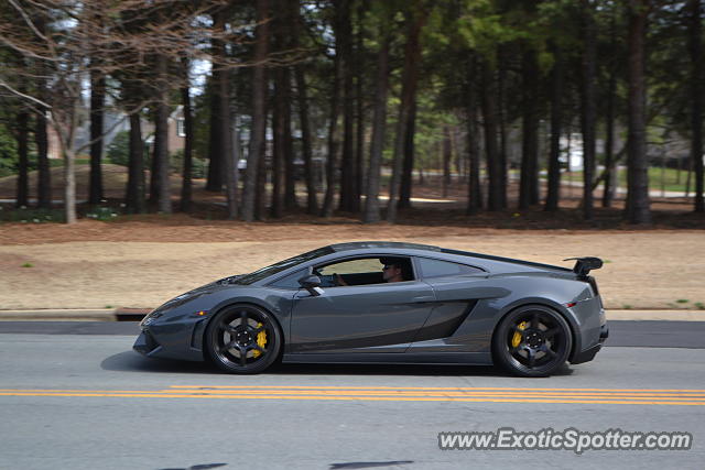 Lamborghini Gallardo spotted in Cornelius, North Carolina