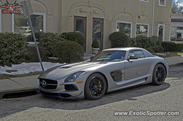 Mercedes SLS AMG spotted in Greenwich, Connecticut