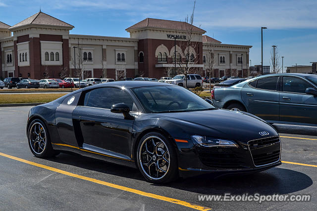 Audi R8 spotted in Overland Park, Kansas