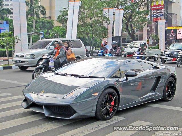 Lamborghini Gallardo spotted in Jakarta, Indonesia