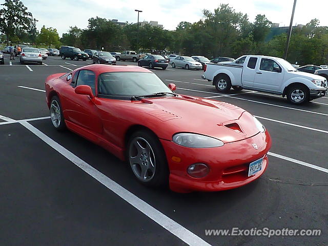 Dodge Viper spotted in Minneapolis, Minnesota