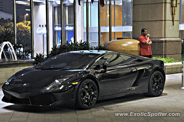 Lamborghini Gallardo spotted in KLCC Twin Tower, Malaysia