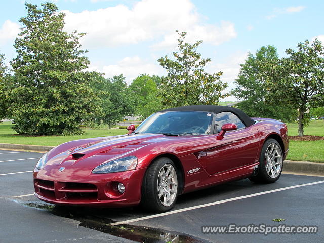 Dodge Viper spotted in Huntsville, Alabama