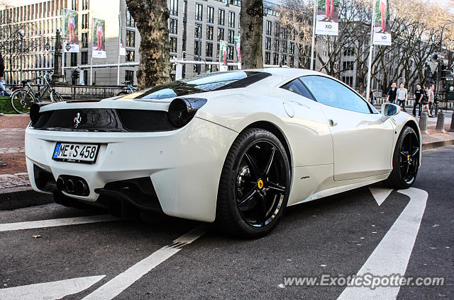 Ferrari 458 Italia spotted in Düsseldorf, Germany