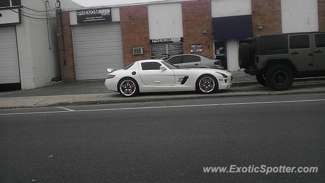 Mercedes SLS AMG spotted in Oceanside, New York