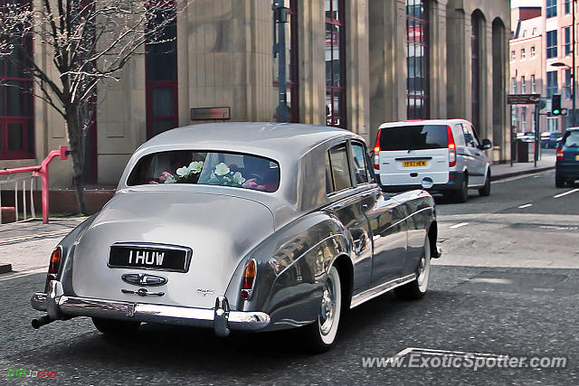 Rolls Royce Silver Cloud spotted in Leeds, United Kingdom