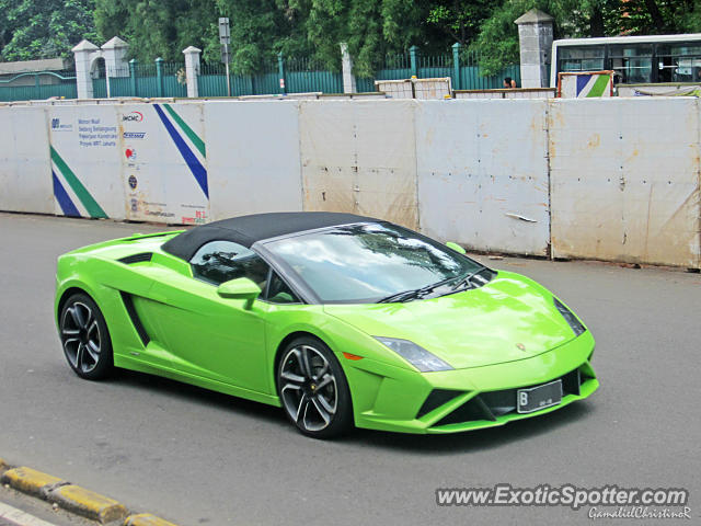 Lamborghini Gallardo spotted in Jakarta, Indonesia