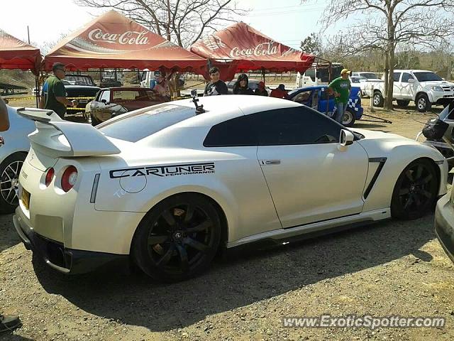 Nissan GT-R spotted in Barranquilla, Colombia