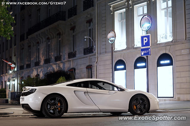 Mclaren MP4-12C spotted in Paris, France