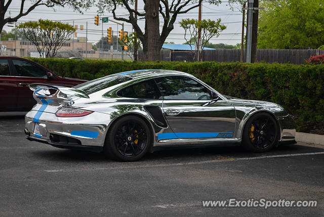 Porsche 911 GT2 spotted in Dallas, Texas