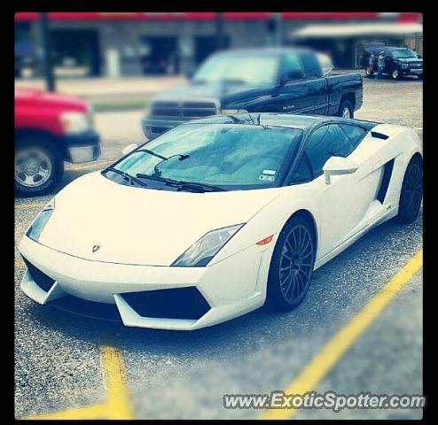 Lamborghini Gallardo spotted in Beaumont, Texas