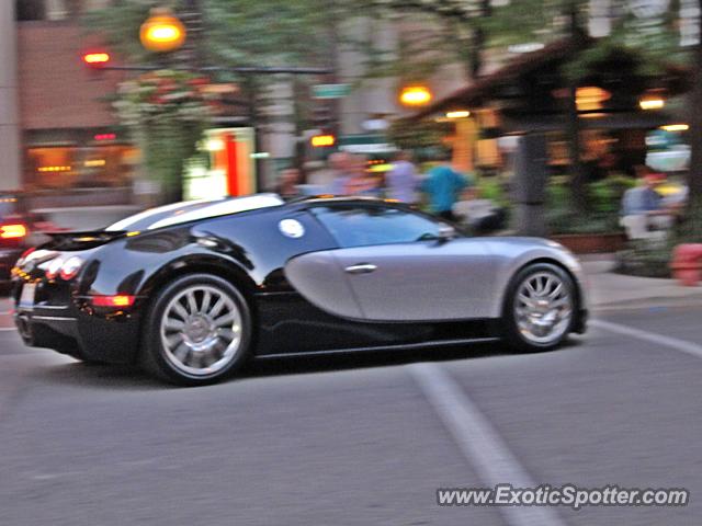 Bugatti Veyron spotted in Chicago, Illinois