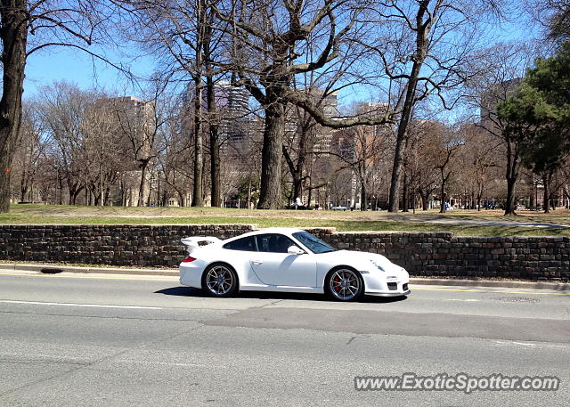 Porsche 911 GT3 spotted in Toronto, Canada