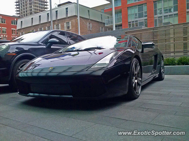 Lamborghini Gallardo spotted in Toronto, Canada