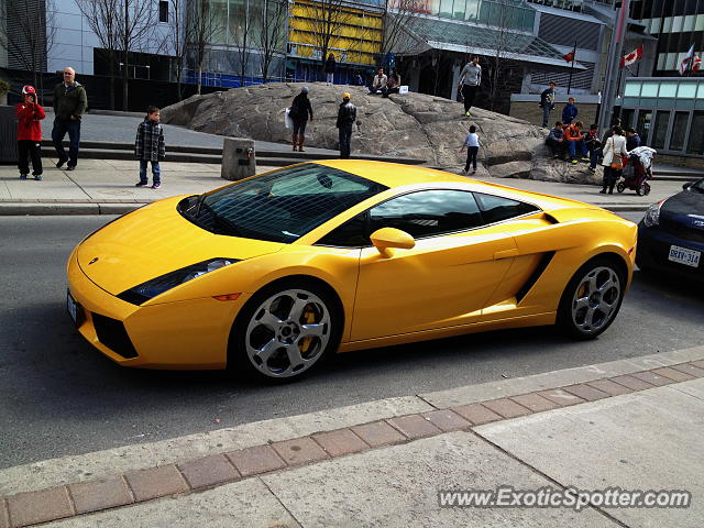 Lamborghini Gallardo spotted in Toronto, Canada