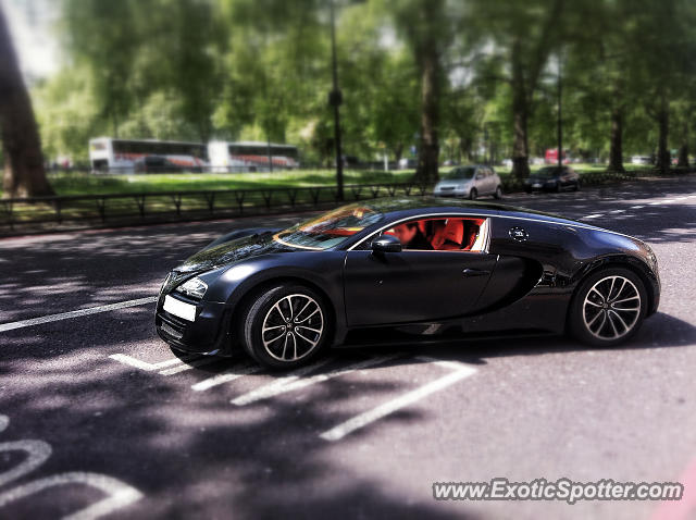 Bugatti Veyron spotted in London, United Kingdom