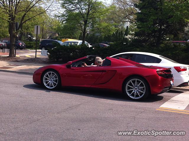 Mclaren MP4-12C spotted in Winnetka, Illinois