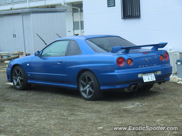 Nissan Skyline spotted in Tokyo,Japan, Japan