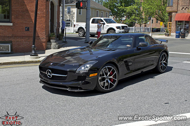 Mercedes SLS AMG spotted in Greenwich, Connecticut