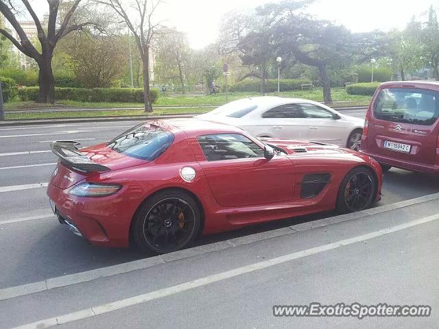 Mercedes SLS AMG spotted in Vienna, Austria