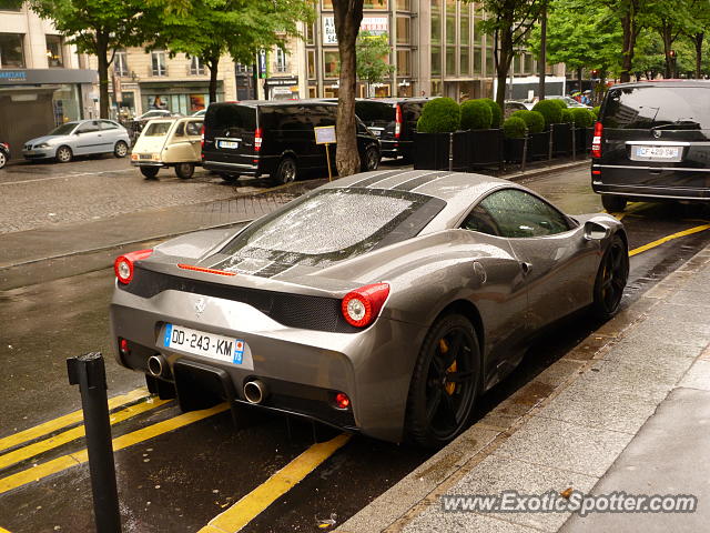 Ferrari 458 Italia spotted in Paris, France