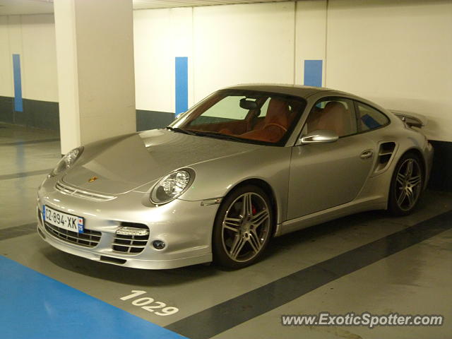 Porsche 911 Turbo spotted in Paris, France