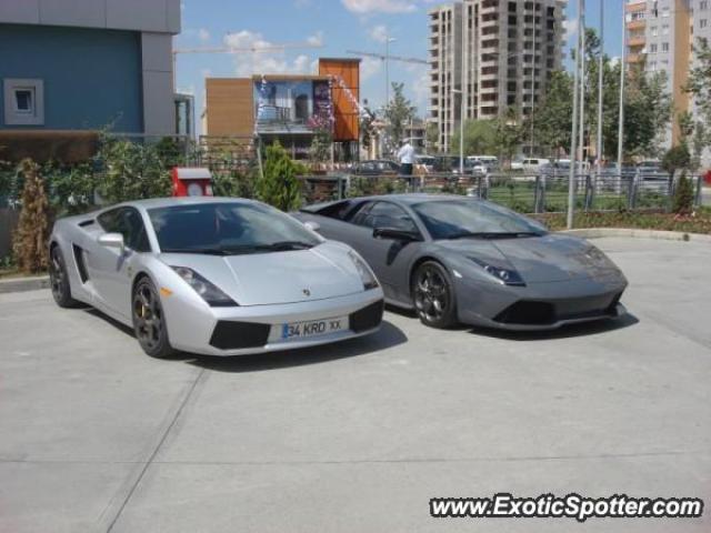 Lamborghini Gallardo spotted in Istanbul, Turkey