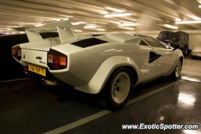 Lamborghini Countach spotted in Paris, France