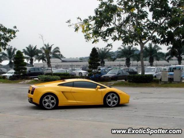 Lamborghini Gallardo spotted in Kuala Lumpur, Malaysia