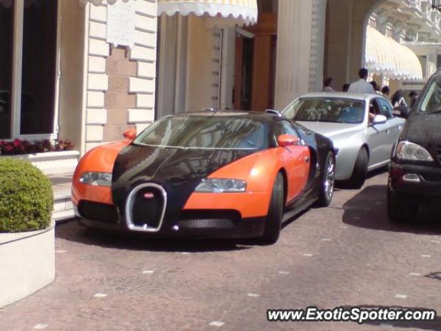 Bugatti Veyron spotted in Cannes, France