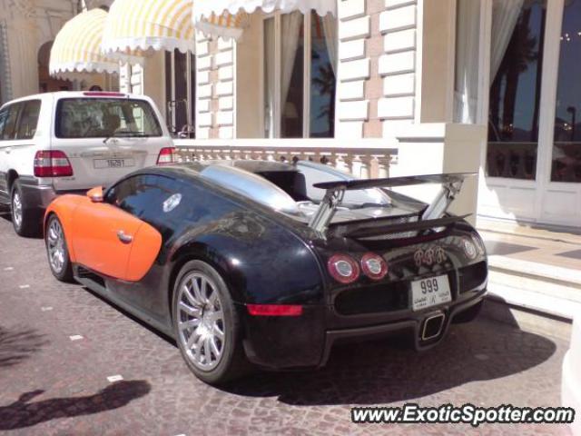 Bugatti Veyron spotted in Cannes, France