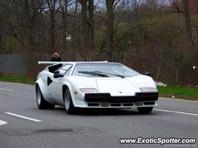 Lamborghini Countach spotted in Jericho, New York