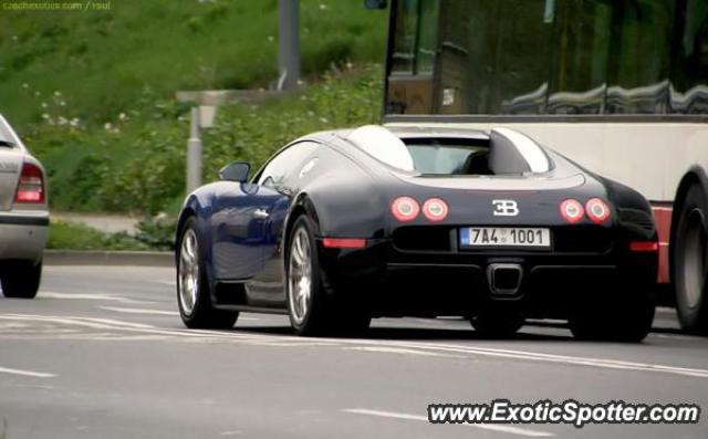 Bugatti Veyron spotted in Prague, Czech Republic