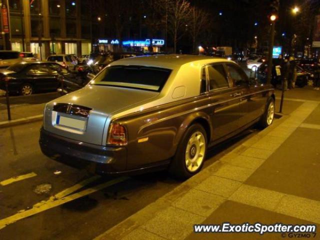 Rolls Royce Phantom spotted in Istanbul, Turkey