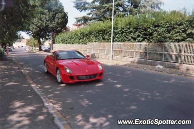 Ferrari 599GTB spotted in Istanbul, Turkey