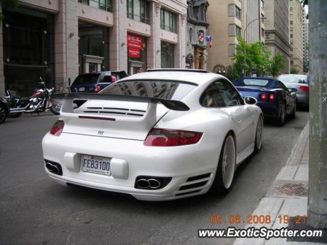 Porsche 911 spotted in Montreal, Canada