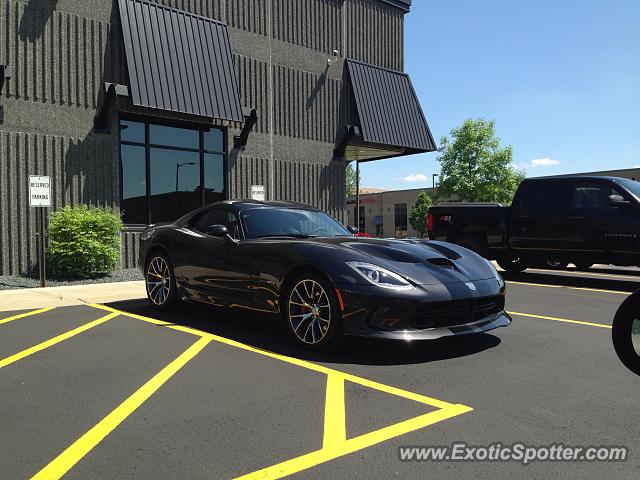 Dodge Viper spotted in Burnsville, Minnesota