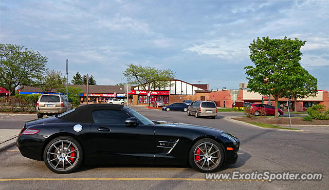 Mercedes SLS AMG spotted in London, Ontario, Canada