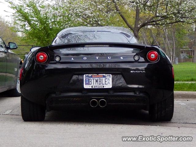 Lotus Evora spotted in Wilmette, Illinois