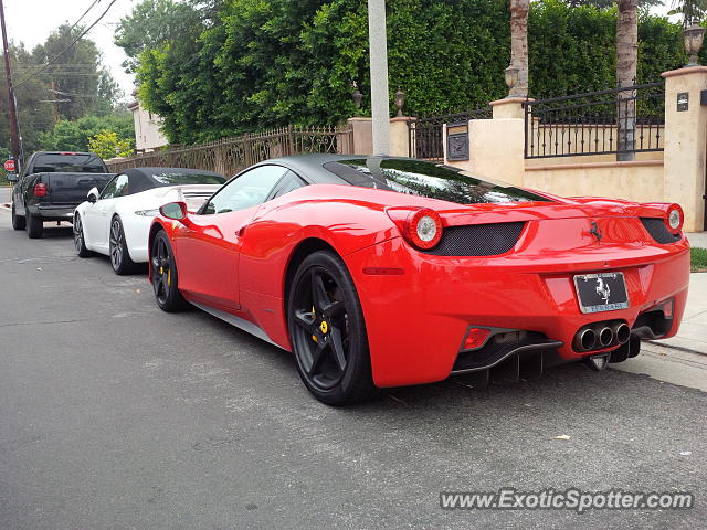 Ferrari 458 Italia spotted in Tarzana, California