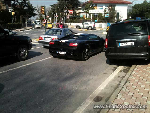 Lamborghini Gallardo spotted in Istanbul, Turkey