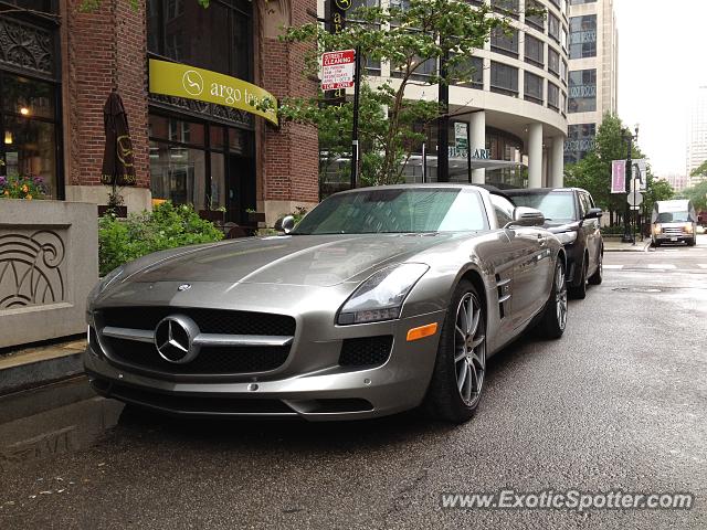 Mercedes SLS AMG spotted in Chicago, Illinois