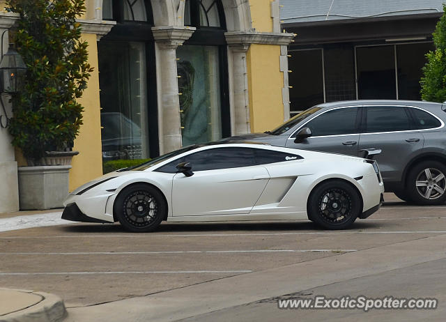 Lamborghini Gallardo spotted in Dallas, Texas