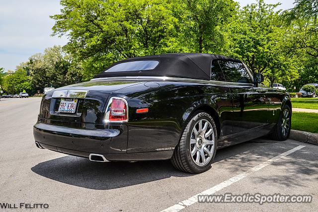 Rolls Royce Phantom spotted in Winnetka, Illinois