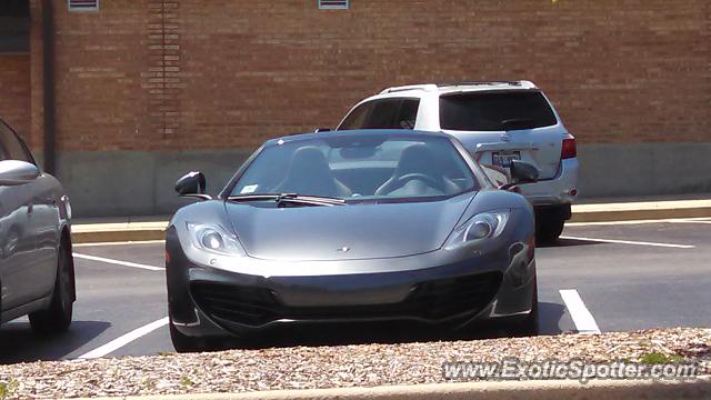 Mclaren MP4-12C spotted in Wilmette, Illinois