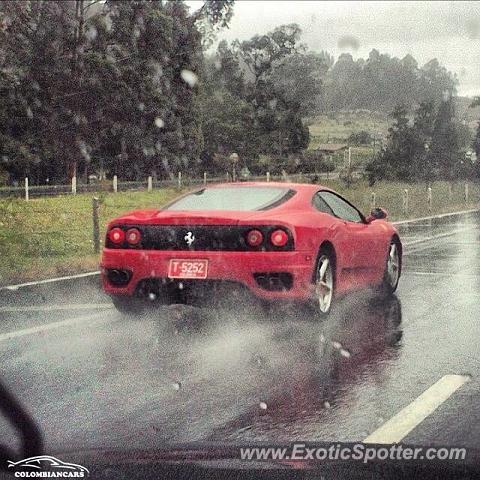 Ferrari 360 Modena spotted in Bogota, Colombia